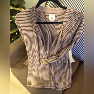 Billabong cardigan ✨